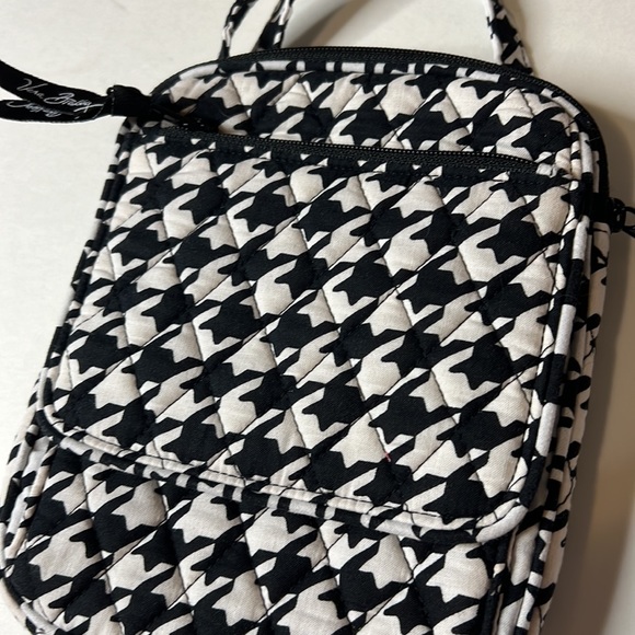Vera Bradley Midnight Houndstooth Pattern Crossbody. - Picture 3 of 10